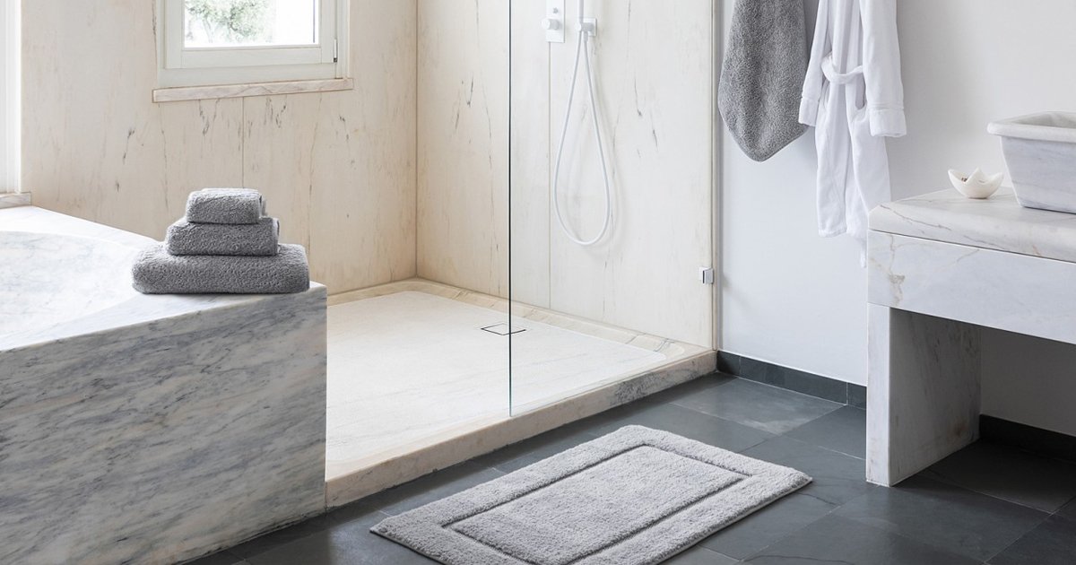 Egoist bath rugs and mats by Graccioza