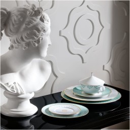 Fürstenberg, Carlo este, Presentation plate