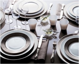 Bernardaud, Dune platine, Presentation plate