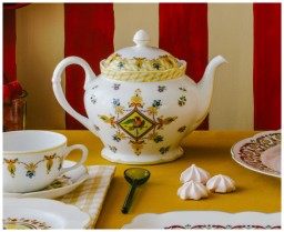 Bernardaud, Trianon, Tea cup and saucer set of 2