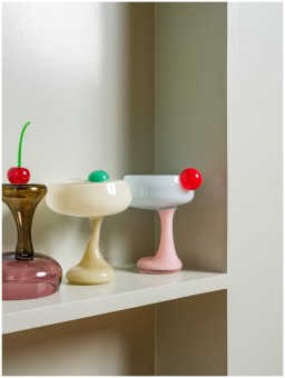 Helle Mardahl, Glasses and cups, Cocktail glass with a twist, pale pink