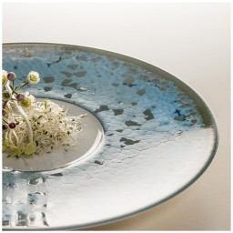 Jaune de Chrome, Nymphéa, 3-tier cake stand