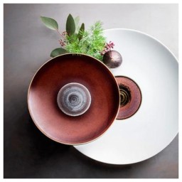 Jaune de Chrome, Tellure, Bread and butter plate, purple