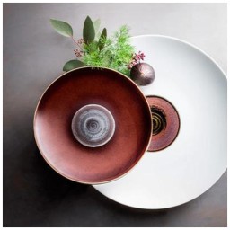 Jaune de Chrome, Tellure, Dessert plate, purple