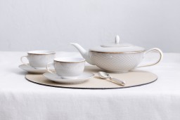 Raynaud, Oskar, Teapot