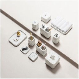 Giobagnara, Polo Arabescato White Marble Bathroom Set, Soap dispenser