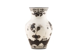 Ginori 1735, Oriente Italiano, Ming vase