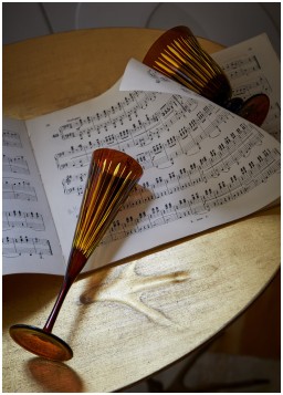 L'Objet, Prism, Set of 4 champagne flutes, amber