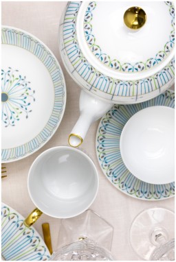 Robert Haviland & C. Parlon, Jardin de louise, Tea pot 12 cups