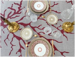 Robert Haviland & C. Parlon, Syracuse Fuschia, Round flat dish