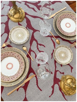 Robert Haviland & C. Parlon, Syracuse Fuschia, Dinner plate