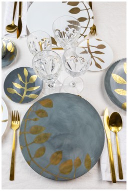 Robert Haviland & C. Parlon, Daphne Colors, Dinner plate