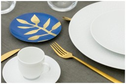 Robert Haviland & C. Parlon, Daphne Colors, Dinner plate