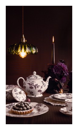 Bernardaud, Albertine prune, Creamer
