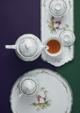 Raynaud, Longjiang, Long cake platter