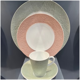 Raynaud, Minéral irisé Pearl Grey, Grand dining set for 8 persons
