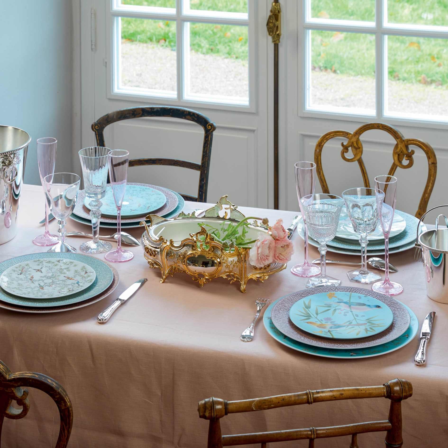 Raynaud, Minéral irisé Sky Blue, Grand dining set for 8 persons