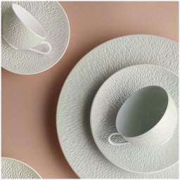 Raynaud, Minéral irisé Shell, Breakfast set for 6 persons