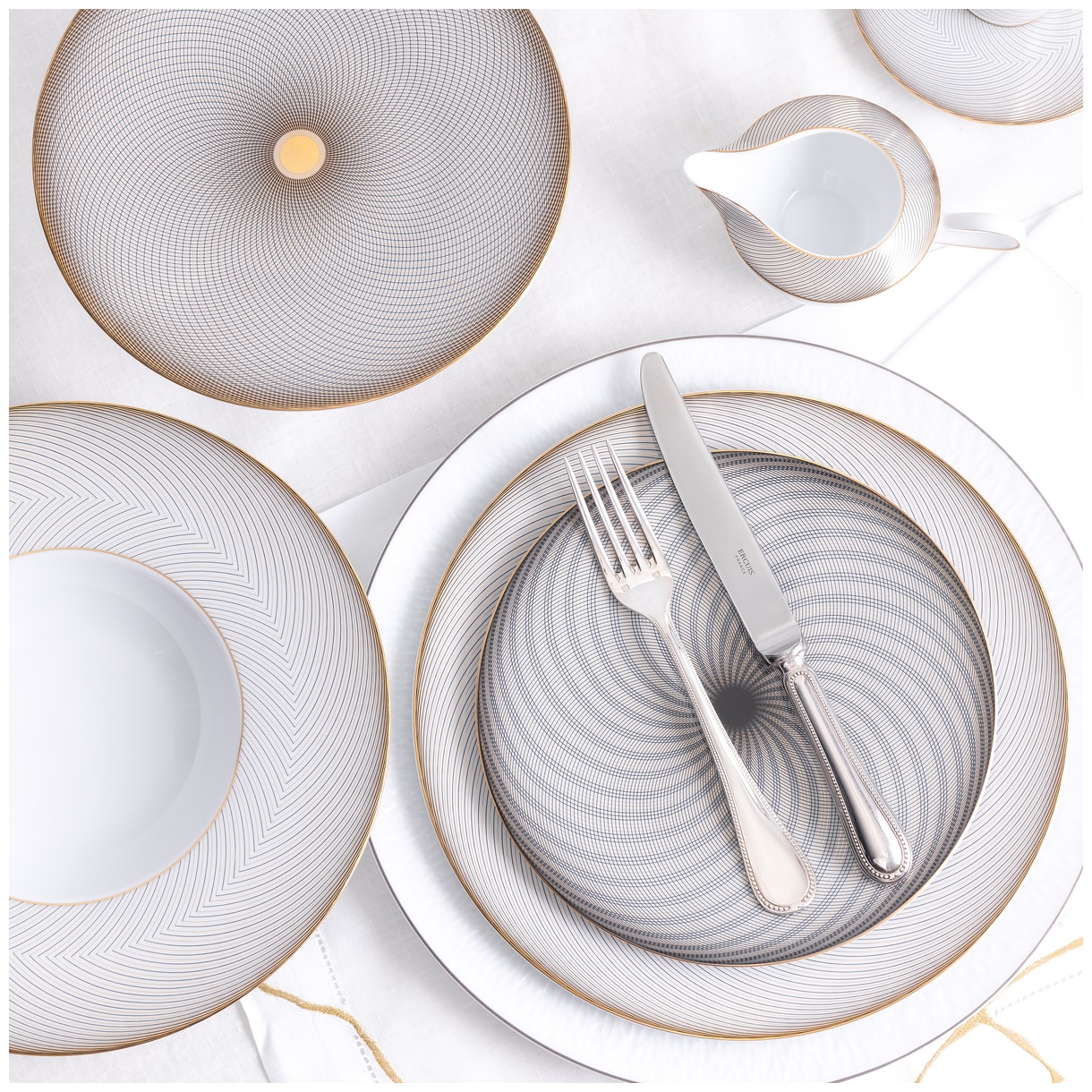 Raynaud, Oskar, Essential set for 6 persons