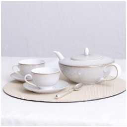 Raynaud, Oskar, Essential set for 6 persons