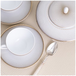 Raynaud, Oskar, Essential set for 6 persons