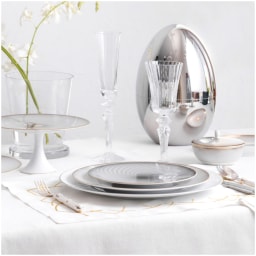 Raynaud, Oskar, Essential set for 6 persons