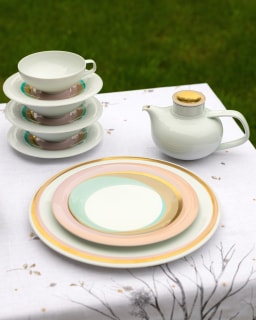 Fürstenberg, Fluen shifting colors, Tea cup and saucer