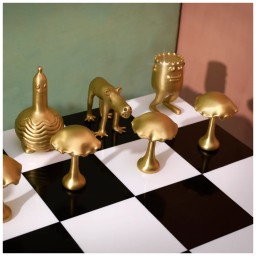 L'Objet, Games, Haas chess set