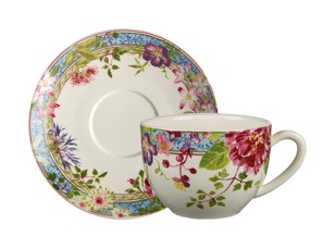 Gien, Millefleurs, Jumbo cup and saucer