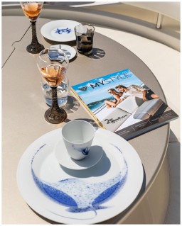 Hering Berlin, Ocean, Beaker with saucer