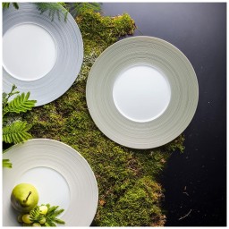 J.L Coquet, Hémisphère Kaki Green, Dinner plate