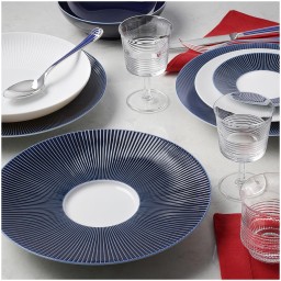 Jaune de Chrome, Bolero Blue, Gourmet plate