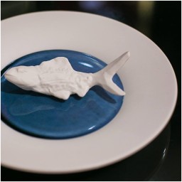 Hering Berlin, Blue Silent, Presentation plate