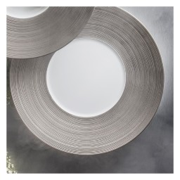 J.L Coquet, Hémisphère Platinum, Breakfast saucer
