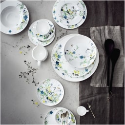 Rosenthal, Brillance Fleurs des Alpes, Set of 2 mugs with coupe saucers and 2 coupe plates