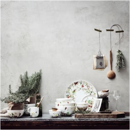 Rosenthal, Brillance Fleurs Sauvages, Set of 2 mugs with coupe saucers and 2 coupe plates