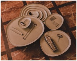 Giobagnara, Maris aluminium trays by Kelly Wearstler, Extra large round tray, cappuccino