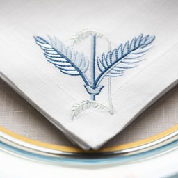Jesurum Plumes table set, Blue