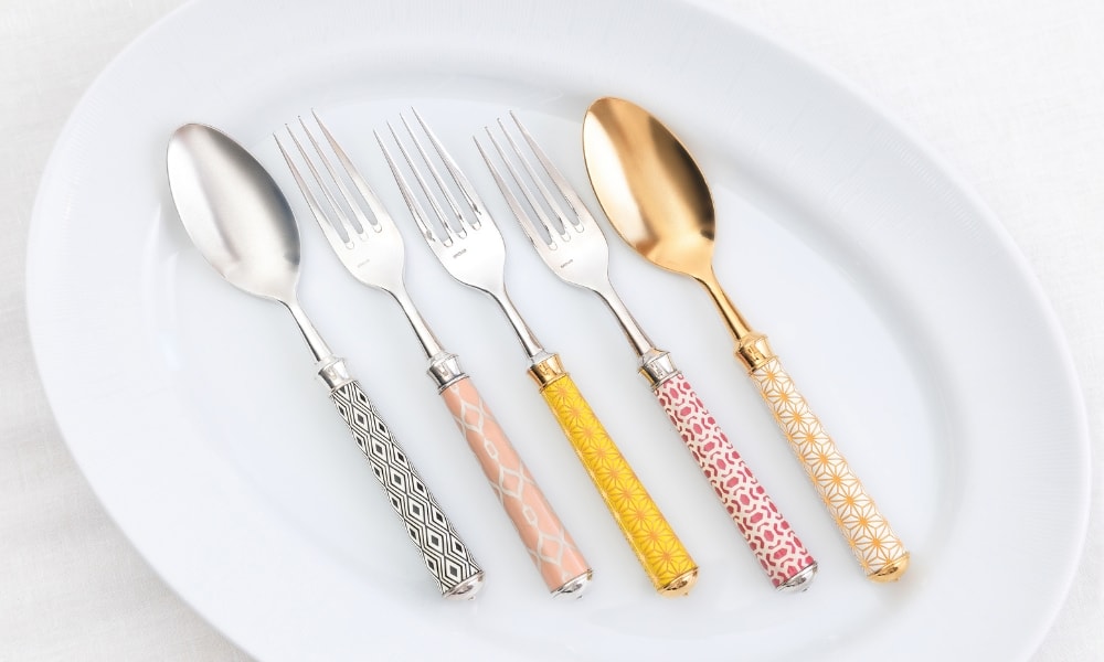 Colored flatware