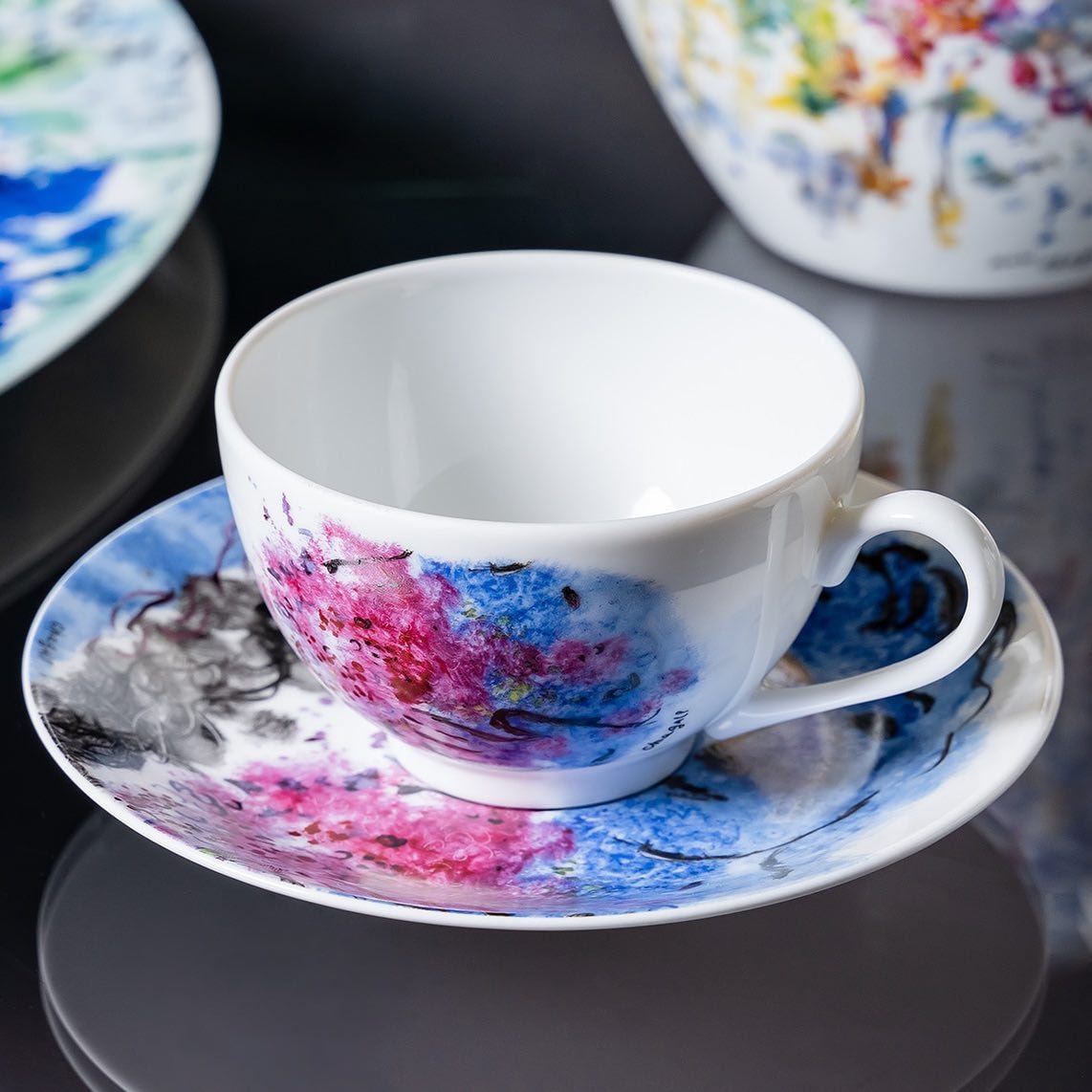 Bernardaud, Les Bouquets de Fleurs - Marc Chagall, Set of 4 tea cups and saucers