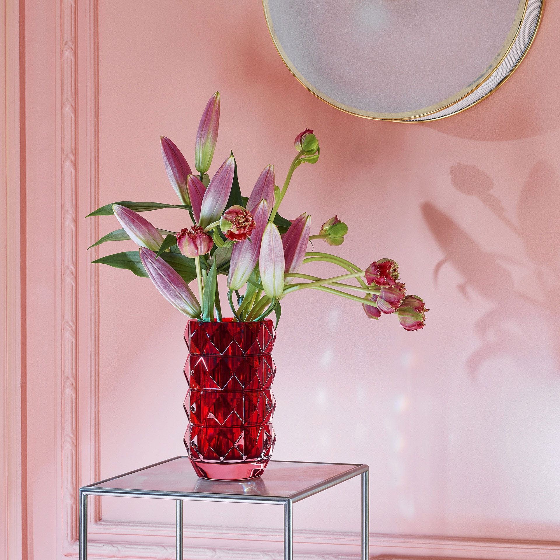 Baccarat, Louxor vases, Round vase medium, red