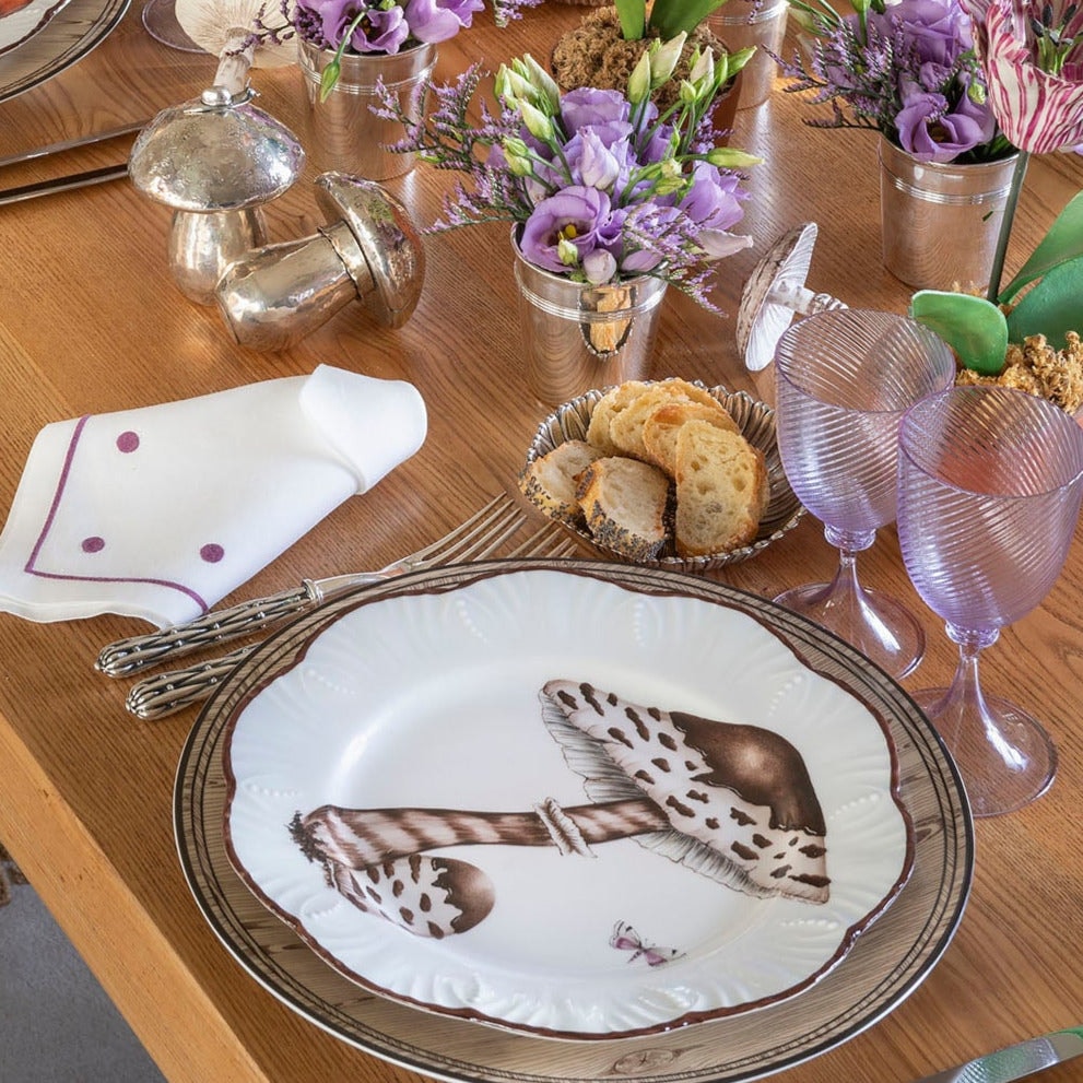 Pinto, Les champignons, Dinner plate