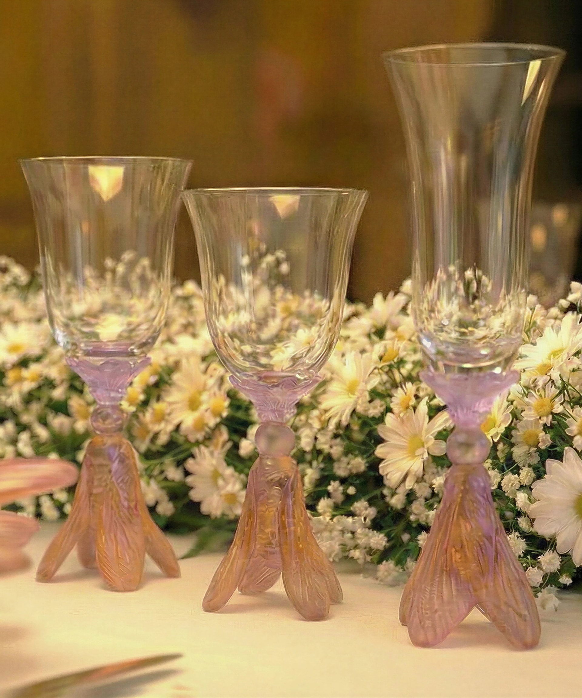 Daum, Or d'Abeille Tableware, Set of 2 wine glasses