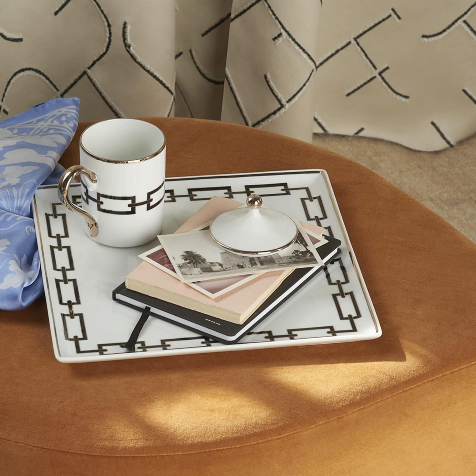 Ginori 1735, Catene Nero, Square centerpiece