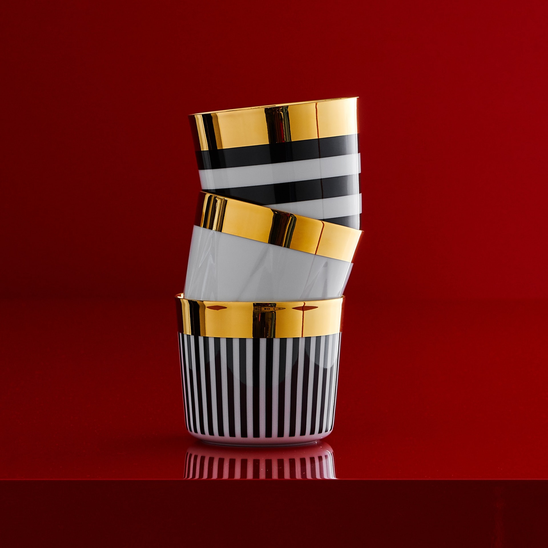 Sieger by Fürstenberg, Champagne goblets, Sip of Gold Ca' d'Oro cross stripes champagne goblet