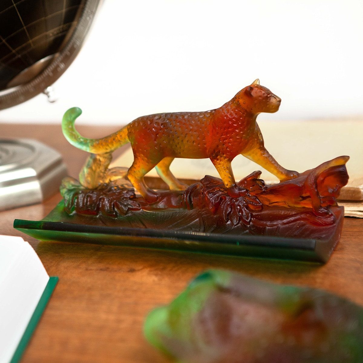 Daum, Univers Animaliers, Tropical leopard pencil holder