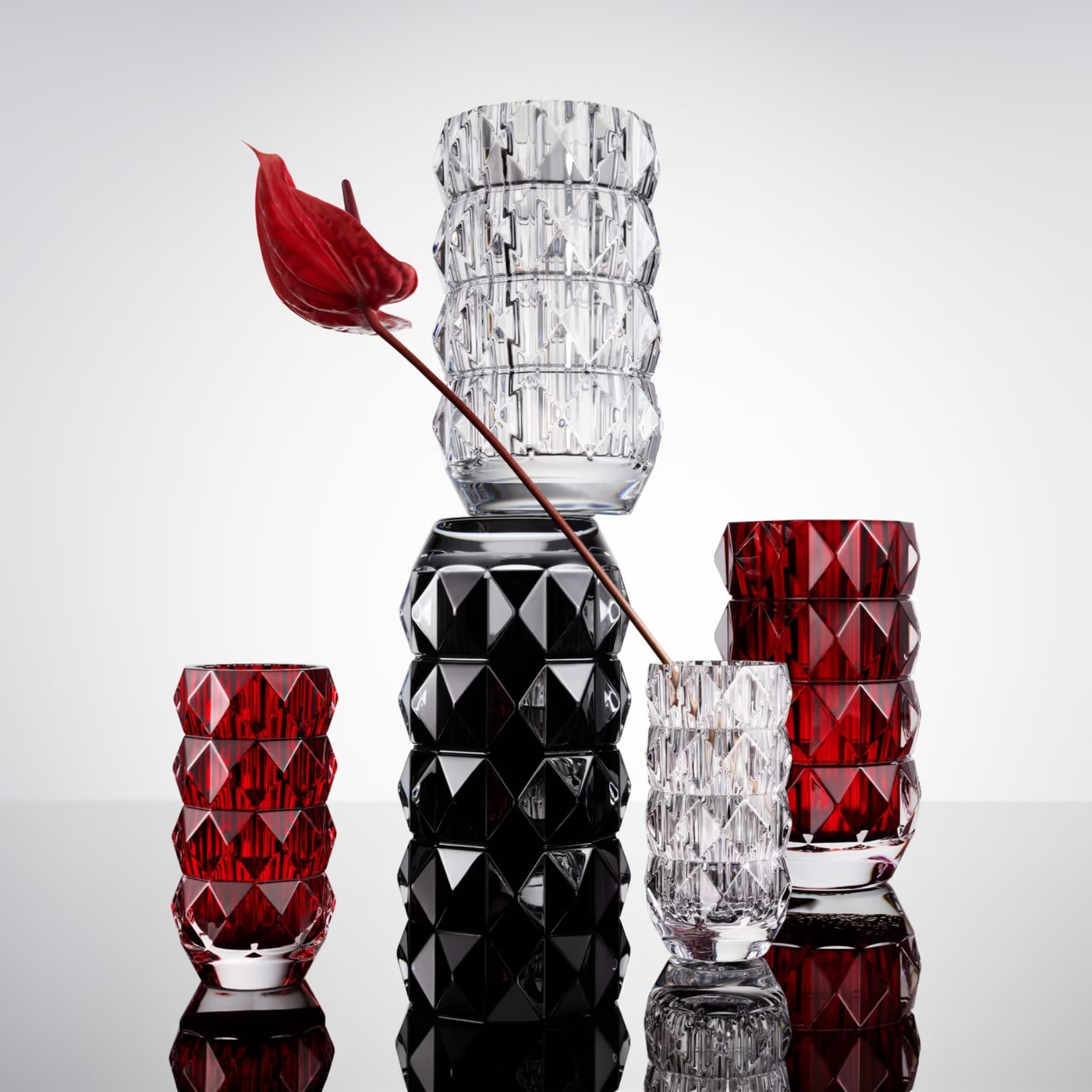 Baccarat, Louxor vases, Round vase medium, black