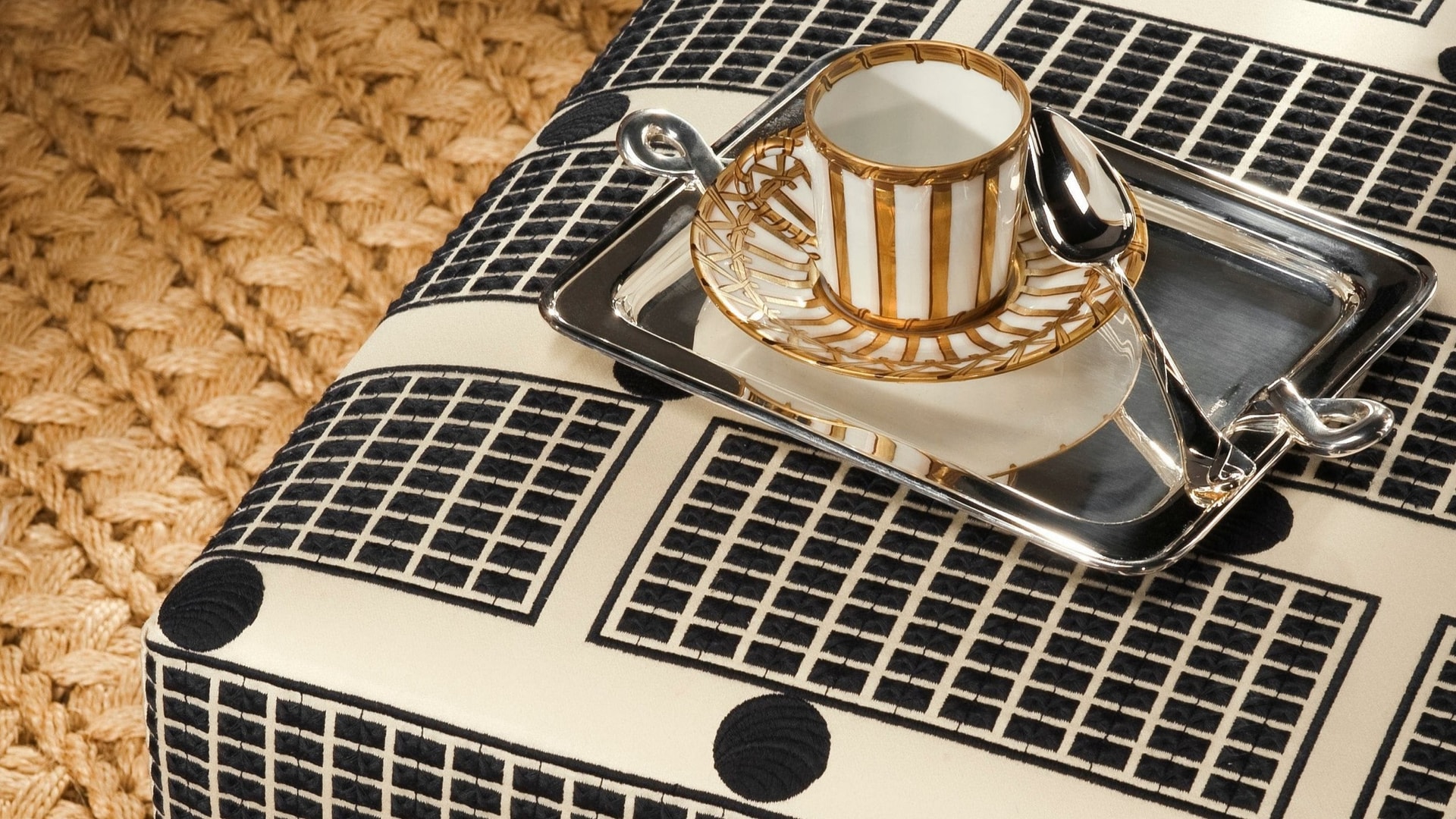 Pinto, Vannerie, Coffee cup and saucer
