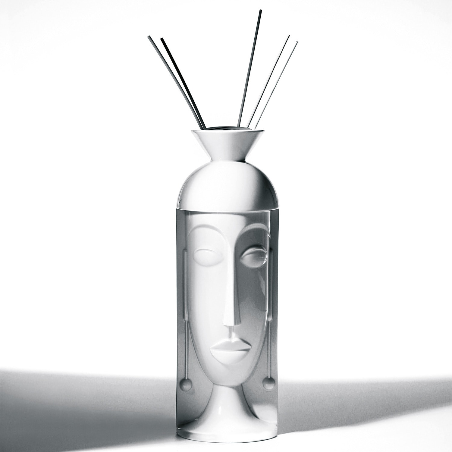 Sieger by Fürstenberg, Objects to a Muse, Scent of a Muse vaporizer for room fragrance
