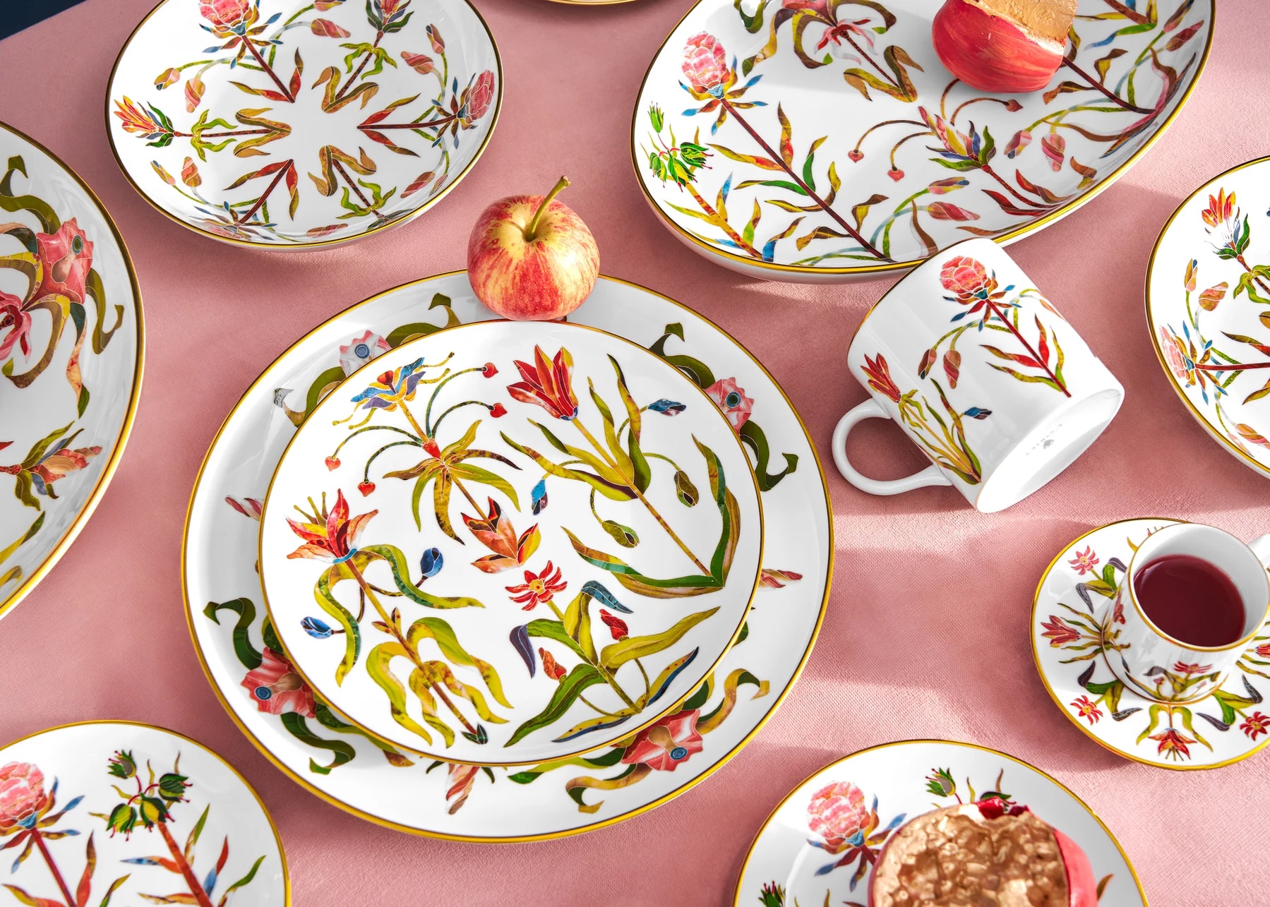 L'Objet, Grand Tour, Dinner plate